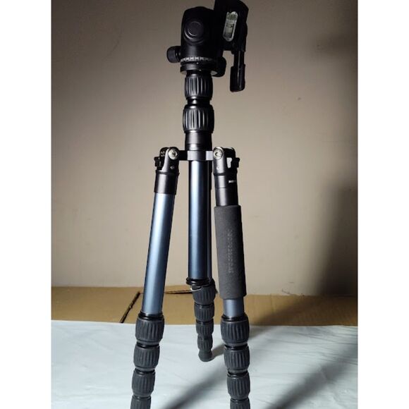 Pro Master Monopod Tripod With Carrying Case - Picture 9 of 14